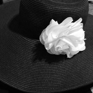 black sun hat